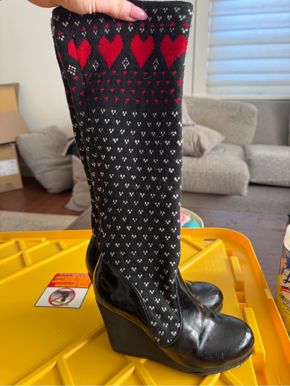 Women's Black Knit Heart-Pattern Wedge Boots